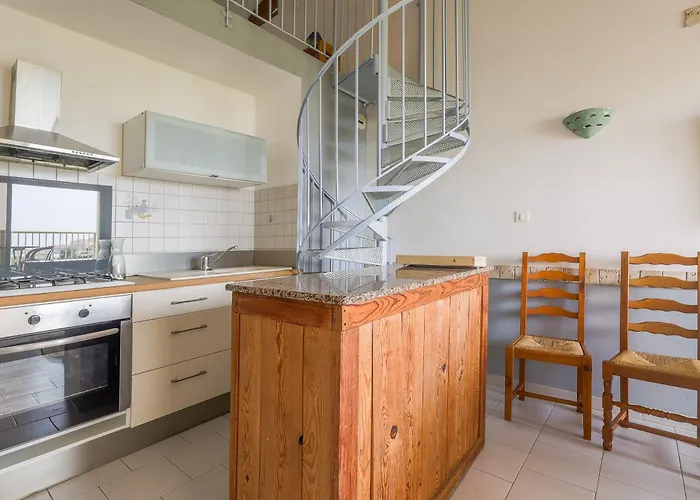 Daire Le Rocher - Appt Pour 6 Climatise Avec Piscine LʼÎle-Rousse