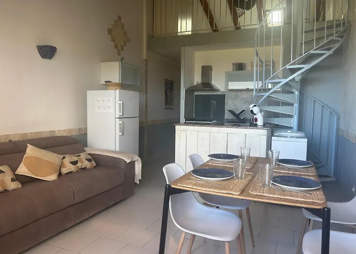 Apartment Le Rocher - Appt Pour 6 Climatise Avec Piscine *