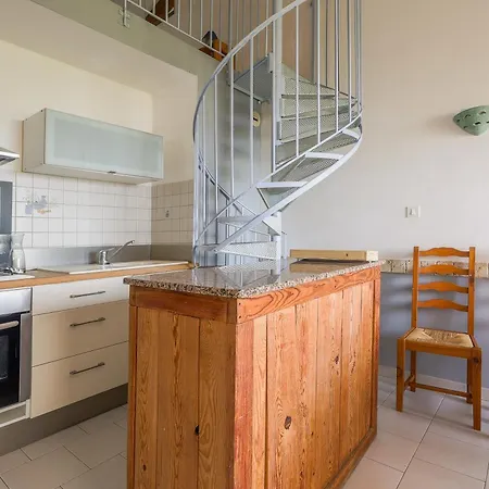 Apartment Le Rocher - Appt Pour 6 Climatise Avec Piscine L'Ile-Rousse (Corsica)