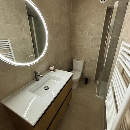 Apartment Le Rocher - Appt Pour 6 Climatise Avec Piscine *